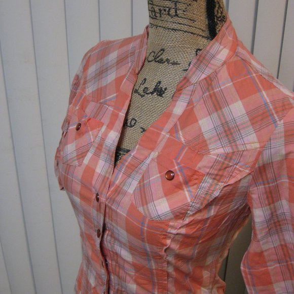 NWT Guess red white plaid logo shirt top XS extra small - Picture 2 of 8